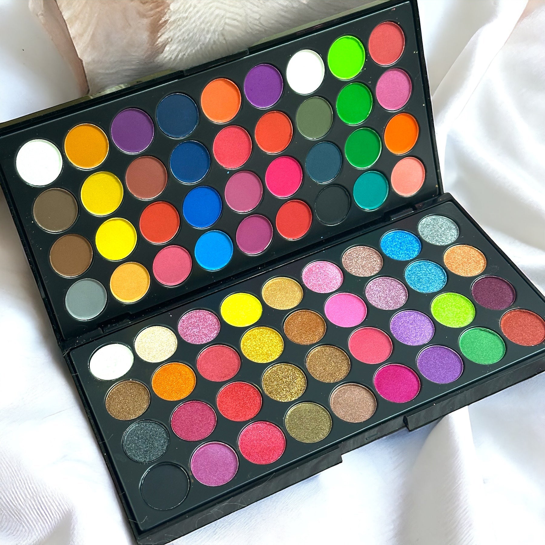 FACE IT MAKHMALLY & MATTE 36+36 COLOR EYESHADOW PALETTE